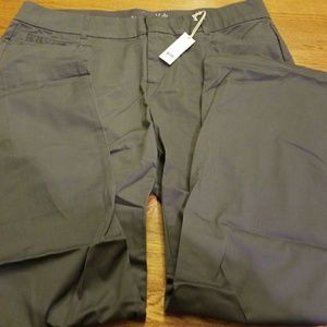 Brand new Dockers Twill Stretch pants size 16P.